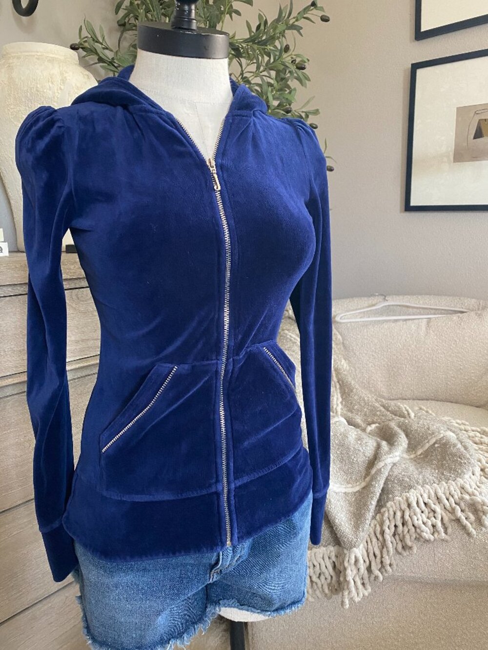 Juicy Couture | 2007-2010 Era Velour Zip Up Hoodie